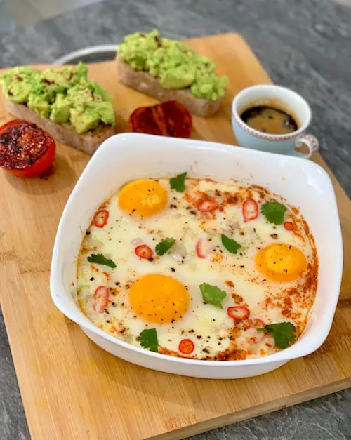 The-Foodie-Footballer-Spicy-Oven-Baked-Eggs
